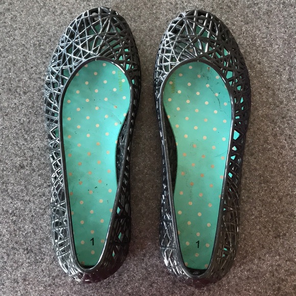 Used Youth Girls Slip-On Shoes Size 1 - Picture 1 of 1